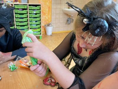 e5800e5e-00e8-4aad-a385-fddbea6ea77c