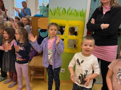 40c257df-8adb-4d3f-8835-891edfa5aa48