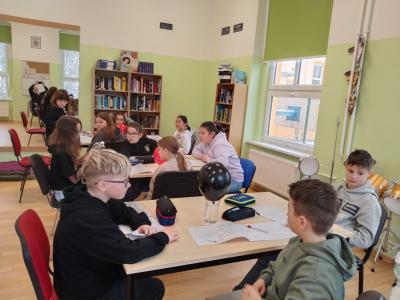 5c8369db-e50f-4da8-8d1c-08b5af4408f1